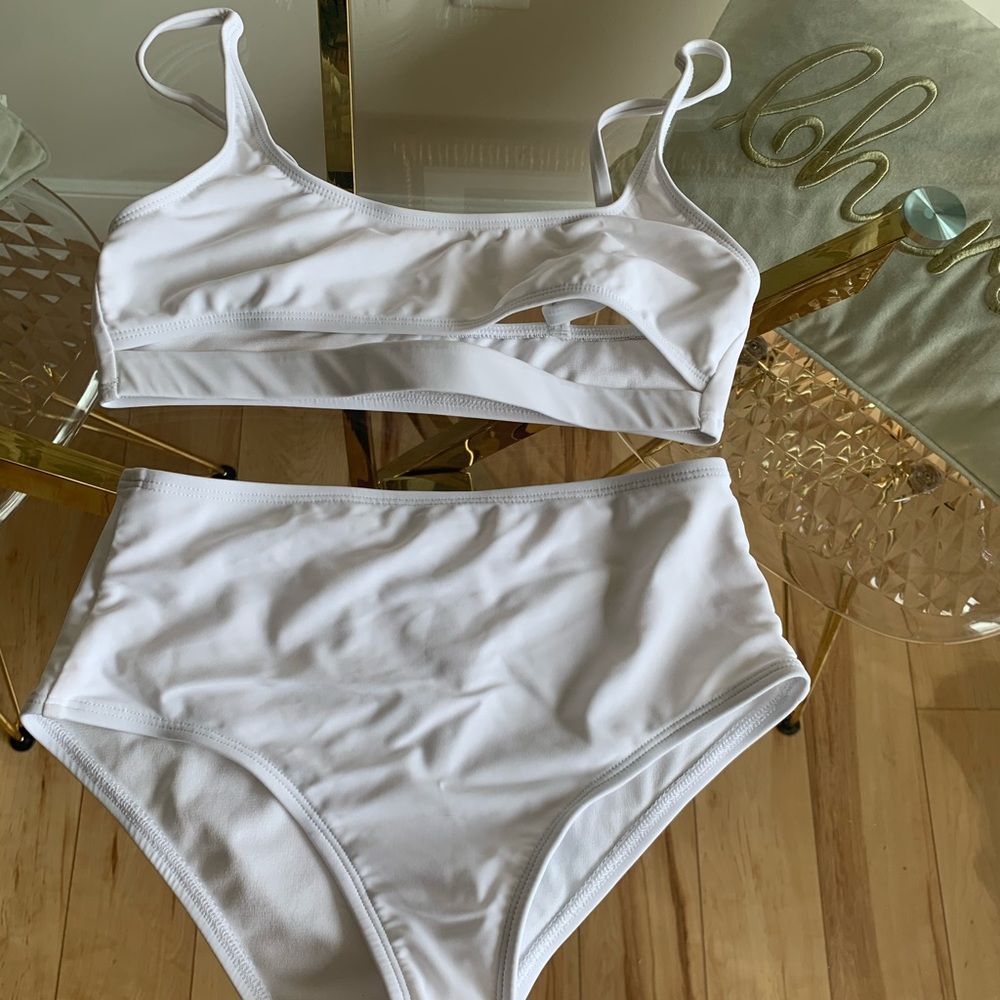 Fashion Nova White Two Piece Highwaist Bathingsuit